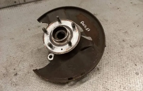 Opel Insignia A Front wheel hub spindle knuckle