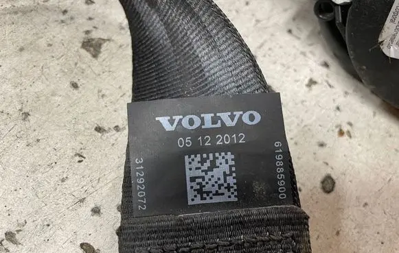 Volvo V40 Rear seatbelt 619894600 076H 31292072
