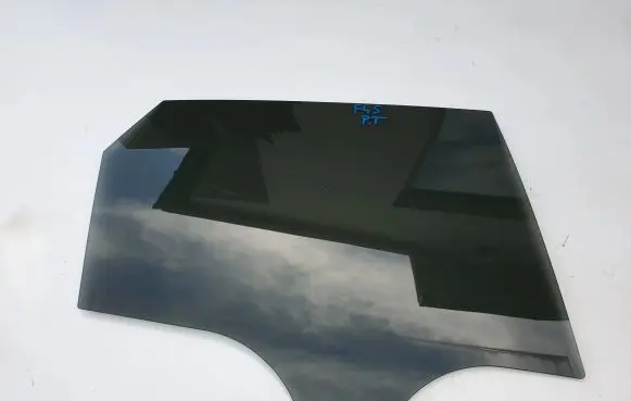 BMW 2 F45 Rear vent window glass 43R000177 E000137 DOT782MM232AS3