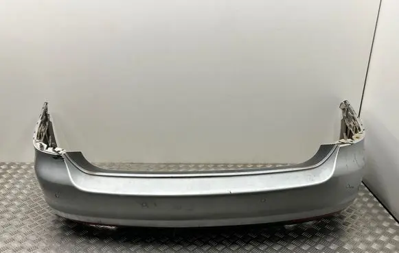 Volkswagen Golf V Rear bumper 
