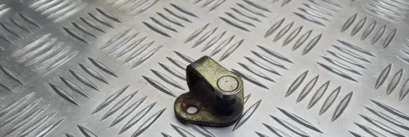 Peugeot 206 CC Front door lock loop/hook striker 