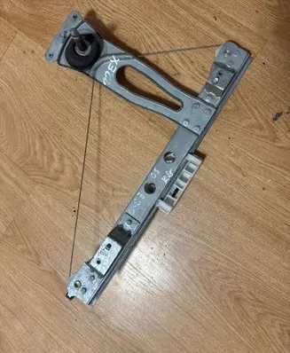 Citroen C3 Rear door manual window regulator 9680207280