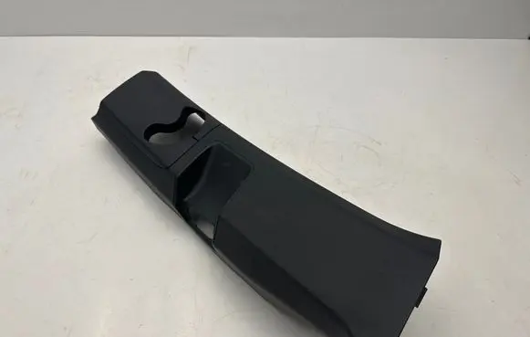 (B) pillar trim (top)