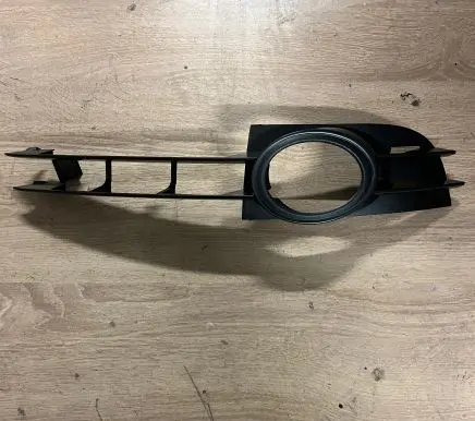 Front bumper lower grill