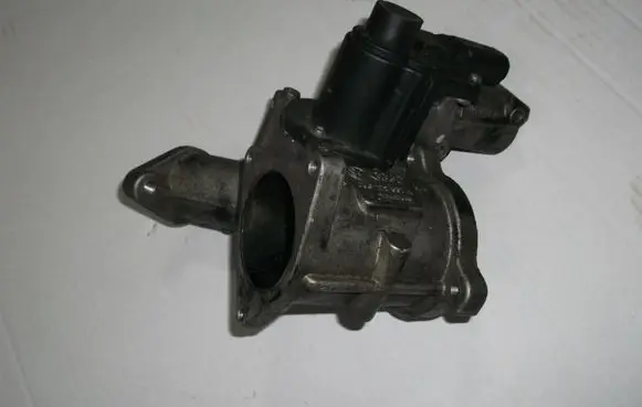 Volkswagen Caddy EGR valve 03G129637A