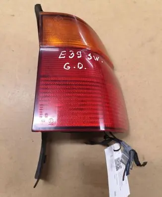 BMW 5 E39 Rear/tail lights 8371324 393440
