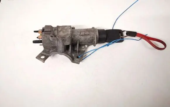 Volkswagen Golf IV Ignition lock 4b0905851c