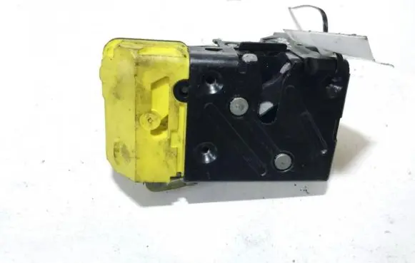 Volvo S60 Front door lock 30699747