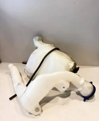 Peugeot 2008 I Windshield washer fluid reservoir/tank 9683988680
