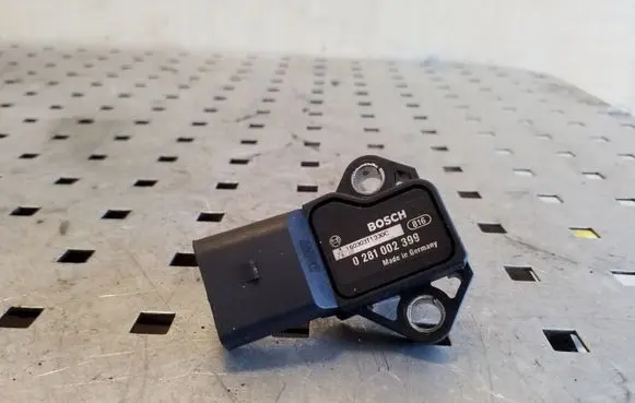 Skoda Octavia Mk2 (1Z) Air pressure sensor 0281002399