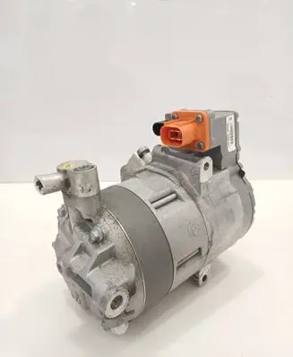 Volkswagen Golf VII Air conditioning (A/C) compressor (pump) 5QE816803A 12E010001B
