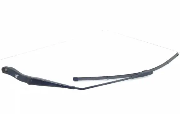 Mercedes-Benz B W245 Front wiper blade arm A1698200140