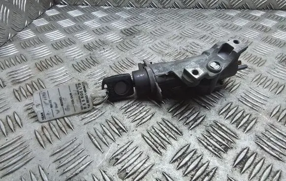 Skoda Fabia Mk1 (6Y) Ignition lock 4B0905851C