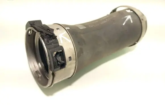 Land Rover Defender Intercooler hose/pipe Mpla6n650bc