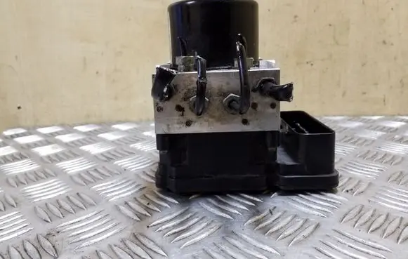 Volvo S60 ABS Pump P31329137 10021205434 31329137