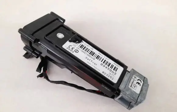 BMW X5M E70 Antenna control unit 09450A9 4700-2201-26