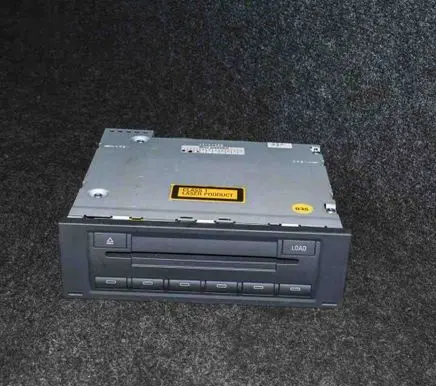 Skoda Octavia Mk2 (1Z) CD/DVD changer 1Z0035111A