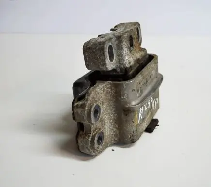 Volkswagen Jetta VI Engine mount bracket 1K0199555CD