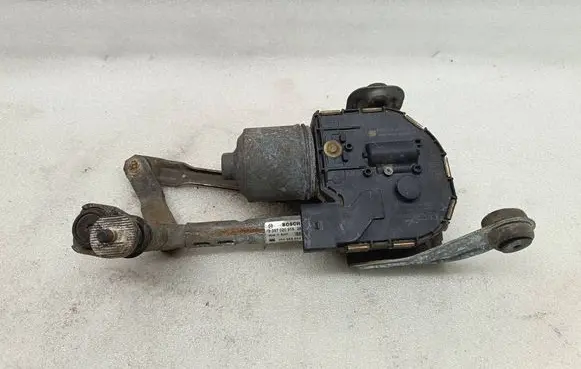 Seat Leon (1P) Front wiper linkage and motor 1P0955024B 3397020918 250108