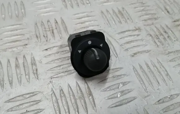Fiat Qubo Wing mirror switch