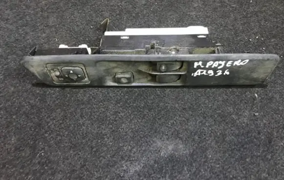 Mitsubishi Pajero Electric window control switch mr480790f