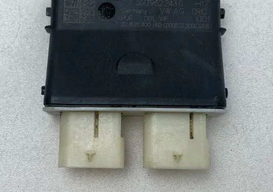 Volkswagen Arteon Tailgate/trunk control unit/module 3G0962243C