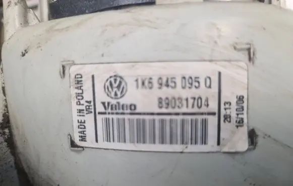 Volkswagen Golf V Rear/tail lights 1K6945095Q 89031704
