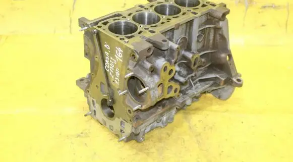Opel Astra H Engine block 55200513