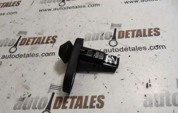 Toyota Avensis T250 Front door sensor 