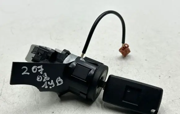 Peugeot 207 Ignition lock 9663123280