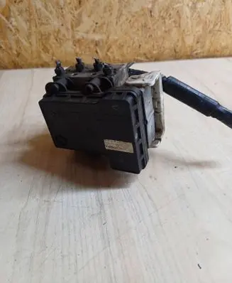 Mazda 6 ABS Pump 2059045 GJ6A37A0 8110D9218