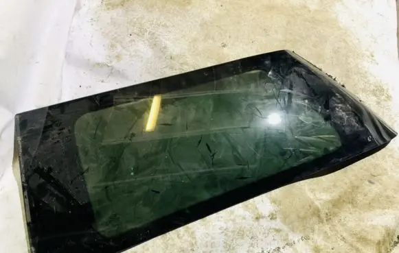 Mini One - Cooper R50 - 53 Rear side window