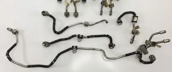 Jaguar XF X250 Fuel line pipe