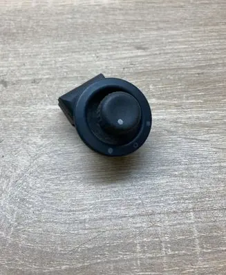 Renault Scenic I Wing mirror switch 7700847433E