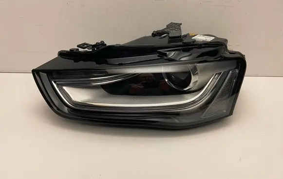 Audi A4 S4 B8 8K Headlight/headlamp 8K0941005C 030127027105 LE10B6235
