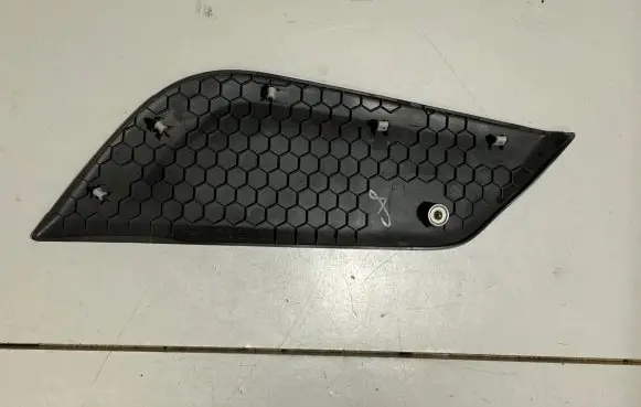 Ford Mustang VI Centre console side trim front FR3B63044E07A