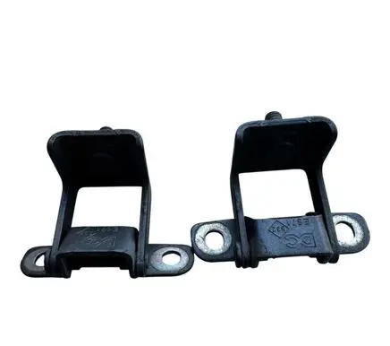 Renault Clio III Tailgate/trunk/boot hinge