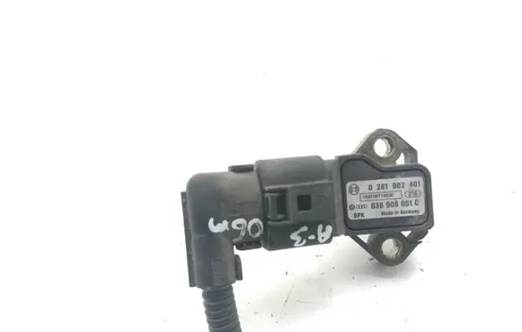 Audi A3 S3 A3 Sportback 8P Air pressure sensor 038906051C 0281002401