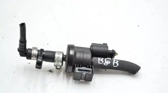 Audi A3 S3 8P Vacuum valve 06E906517A 0280142432