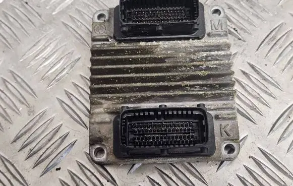 Opel Meriva A Engine control unit/module 12230554 D05003