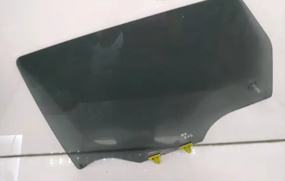 Nissan Qashqai Rear door window glass 43R006723 DOT24M101AS3
