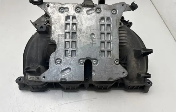 BMW 2 F22 F23 Intake manifold 7588126 105435