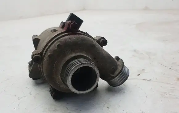 BMW 2 F22 F23 Electric auxiliary coolant/water pump 759771508 9771508
