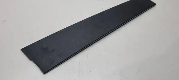 KIA Niro Front door glass trim molding 82250AT000