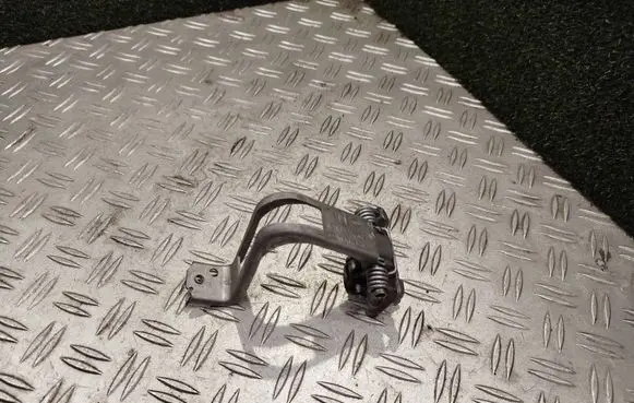 Opel Vivaro Loading door check strap stopper 824302173R 8200006259