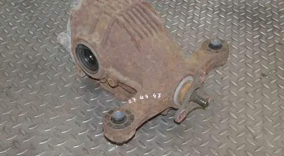 Lexus GS 300 350 430 450H Rear differential 381071102Y1090