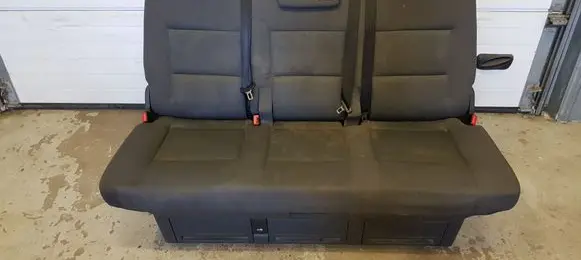 Volkswagen Multivan T5 Third row seats 