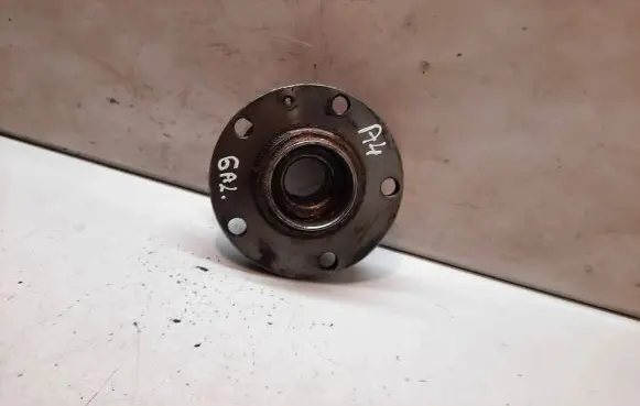 Audi A4 S4 B6 8E 8H Rear wheel hub