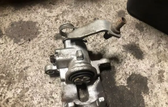 Honda Civic Rear brake caliper