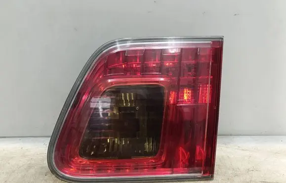 Toyota Avensis T270 Rear/tail lights 8158005110